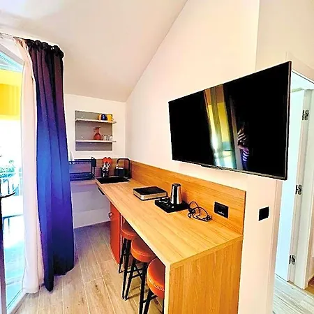 Apartament 5 Terre Hub 1 *