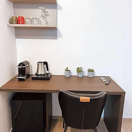 5 Terre Hub 1 *