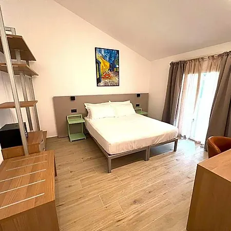 5 Terre Hub 1 Apartament