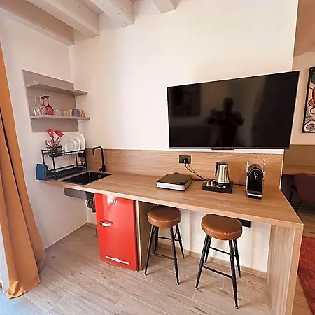 5 Terre Hub 1